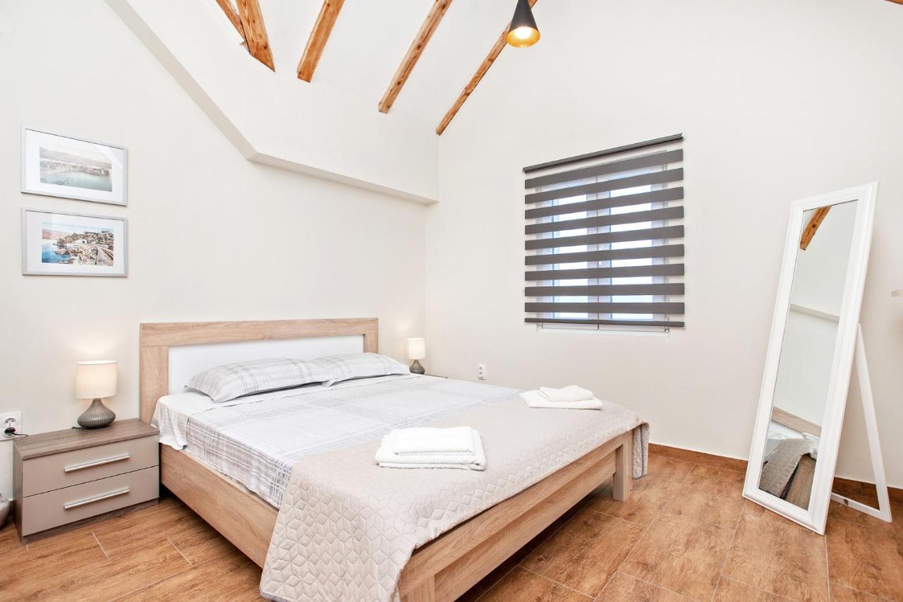 Apartments Isja Tivat Zewnętrze zdjęcie