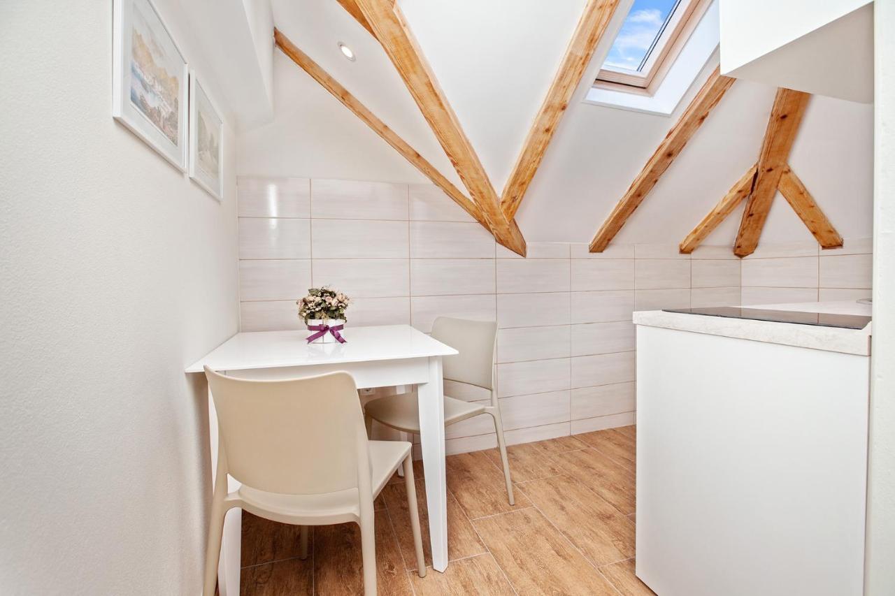 Apartments Isja Tivat Zewnętrze zdjęcie