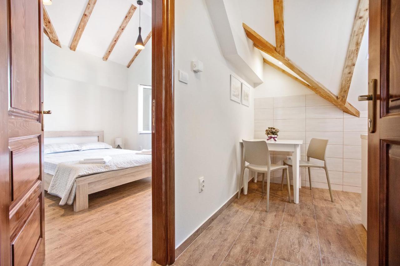 Apartments Isja Tivat Zewnętrze zdjęcie