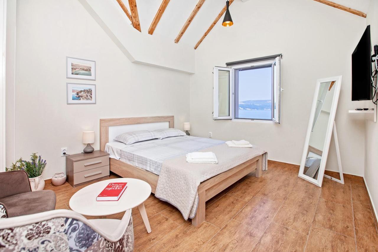 Apartments Isja Tivat Zewnętrze zdjęcie
