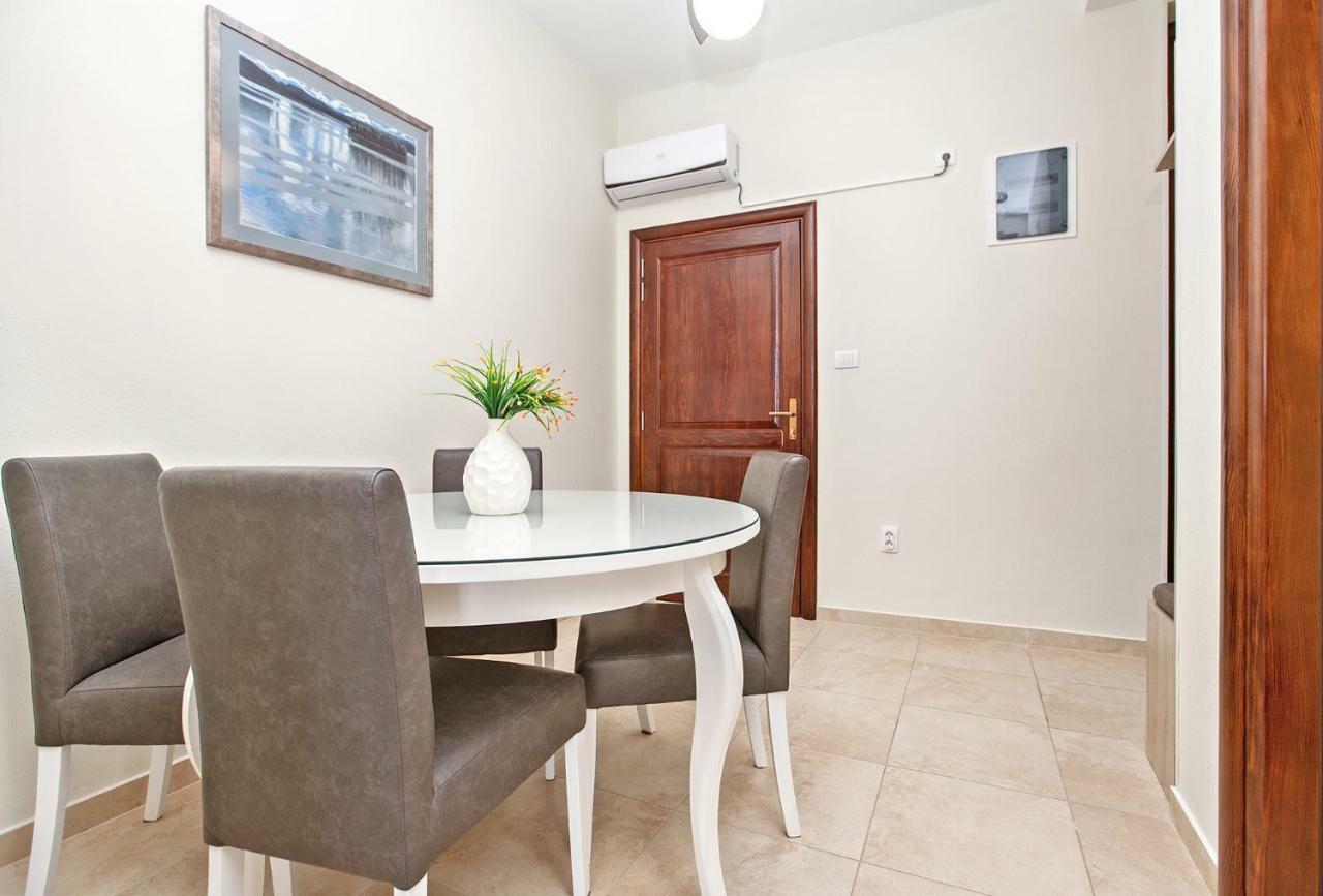 Apartments Isja Tivat Zewnętrze zdjęcie