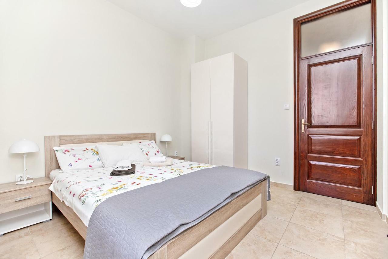 Apartments Isja Tivat Zewnętrze zdjęcie